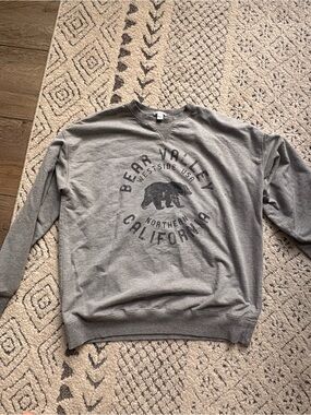 flirtitude Gray Bear Valley Northern California Graphic Crewneck
